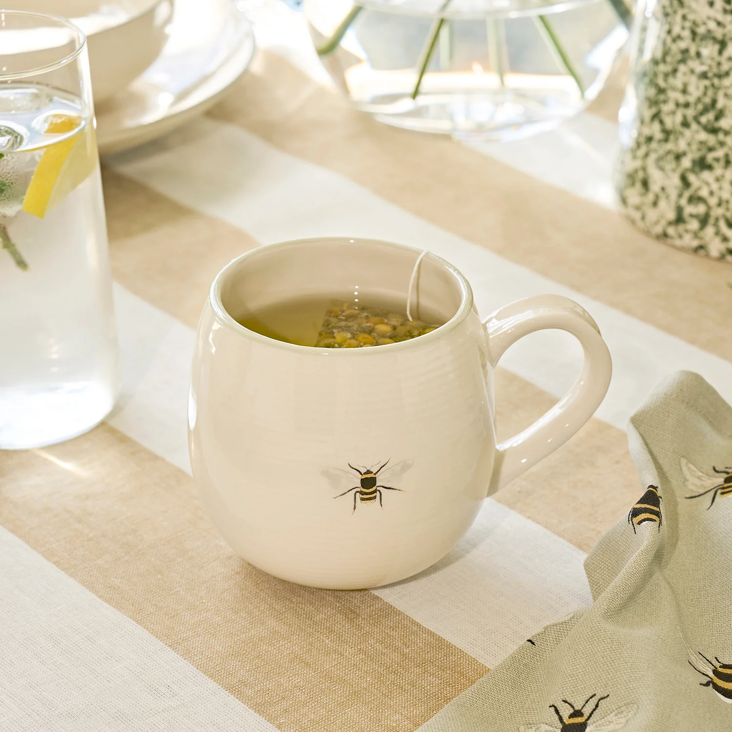 Stoneware & China Mugs